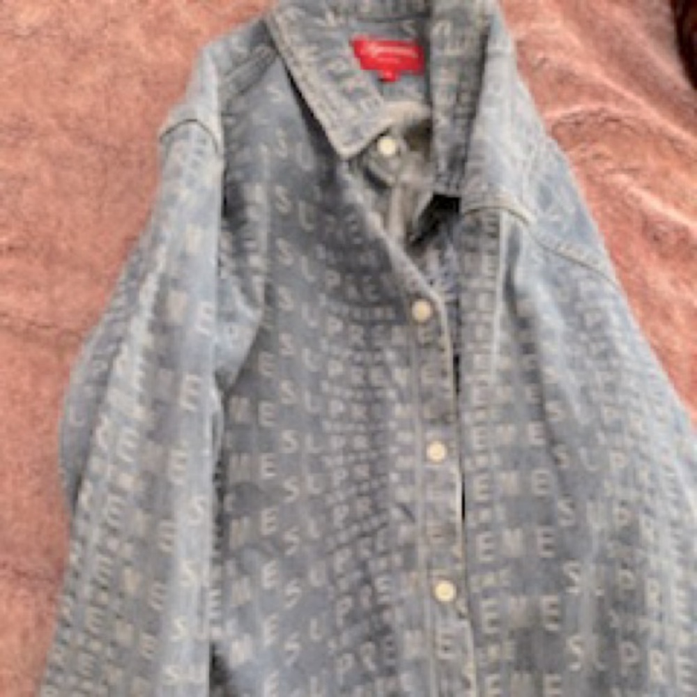 Blue supreme logos denim shirt